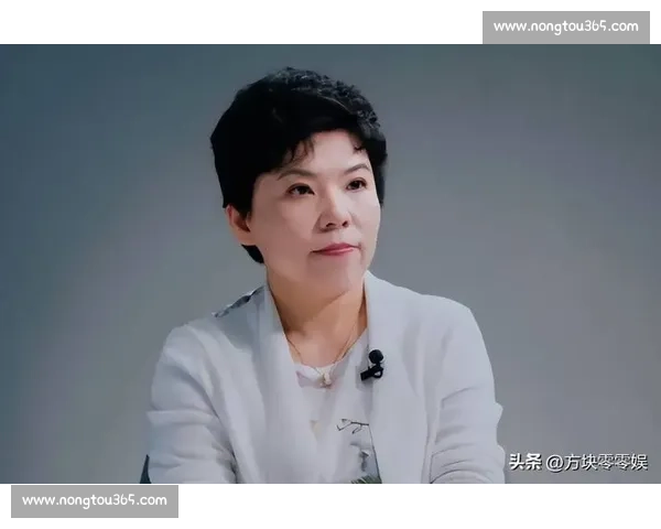 邓亚萍走进印刷学院附小：体育教会孩子 “输得起” 的人生哲学